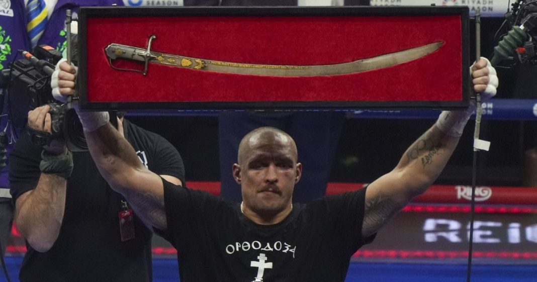 Олександр Усик