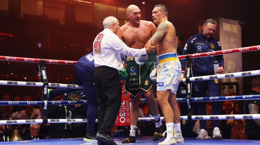 Усик готовий до бою з Ф'юрі лише за титул абсолютного чемпіона
