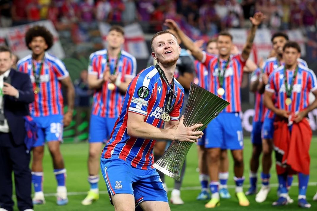 Адам Вортон Крістал Пелес