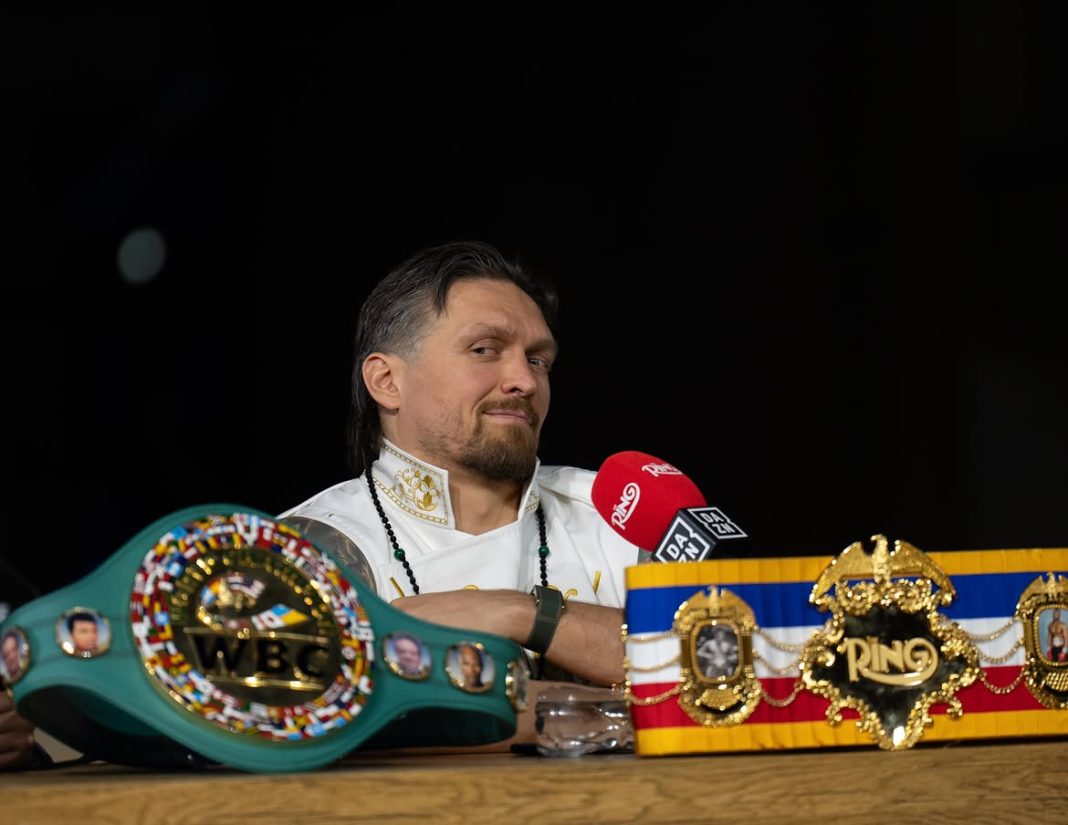 Олександр Усик у топі WBO